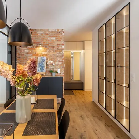 Royal Family Metro Mlociny Apartment Warschau